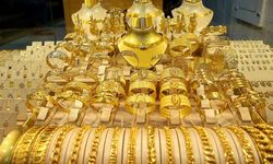 Altın durmuyor: Dev bankadan yeni tahmin geldi!