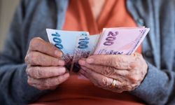 SSK ve Bağ-Kur emeklilere yeni zam yapılacak mı? Kulisler hareketlendi