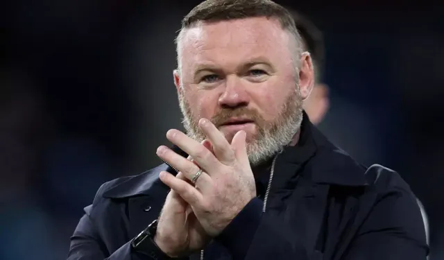 Wayne Rooney’den Galatasaray’a Sürpriz Övgü: Manchester, Osimhen’i Almalı