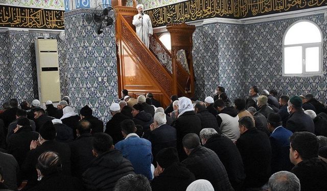 Diyanet 30 Ocak Cuma hutbesini paylaştı! Bu hafta 'Tövbe' vakti