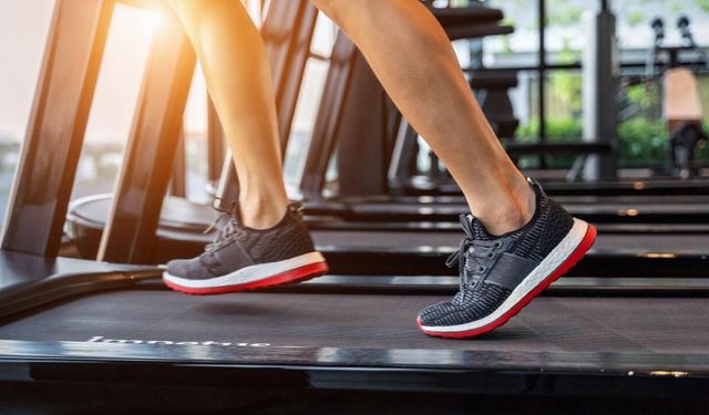 Genç kadın sadece bu şekilde yürüyerek 32 kilo verdiğini açıkladı: İşte sır gibi yöntem