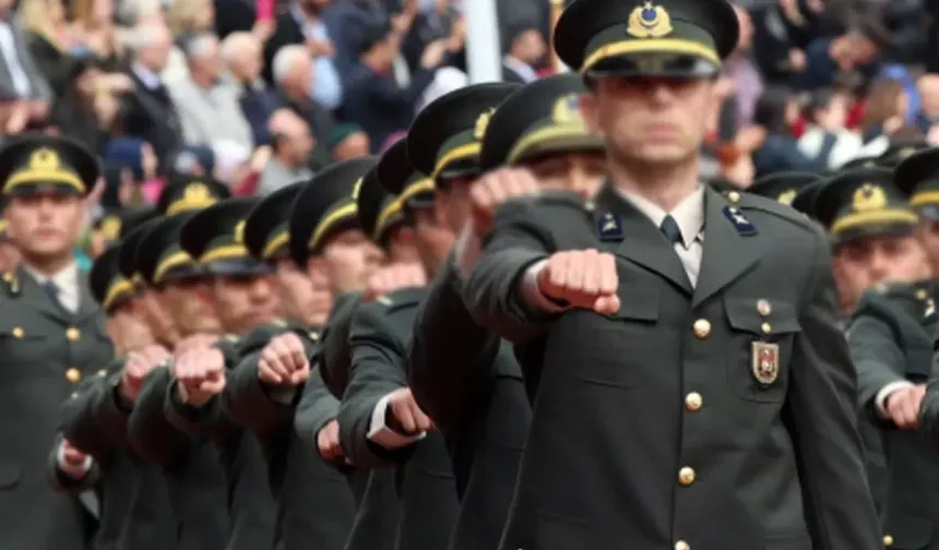 TSK’da İhraç Yetkisine Geri Adım! Cumhurbaşkanlığı Düzenlemesi Geri Çekildi
