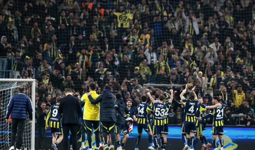Fenerbahçe'nin alacağı yeni forvet belli oldu: Transferin son gününde heyecanlandıran isim!