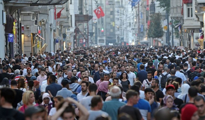 Türkiye'nin 2026 nüfusu kaç? Türkiye'de kaç kişi yaşıyor? İşte güncel rakamlar