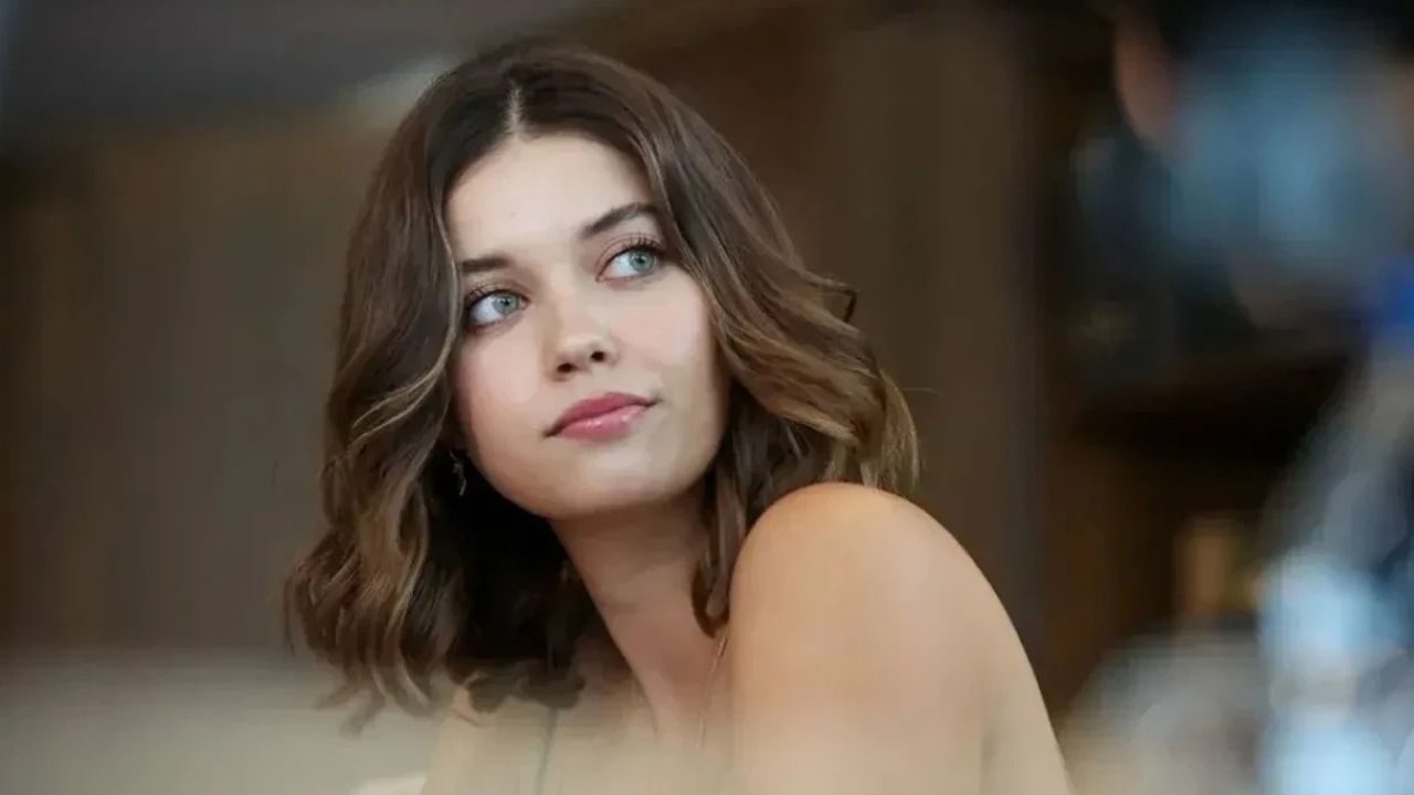 Afra Saraçoğlu kimdir, kaç yaşında ve nereli?